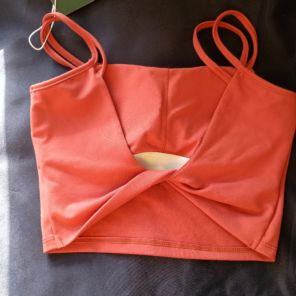 Halara twisted back crop tank - Picture 2 of 2